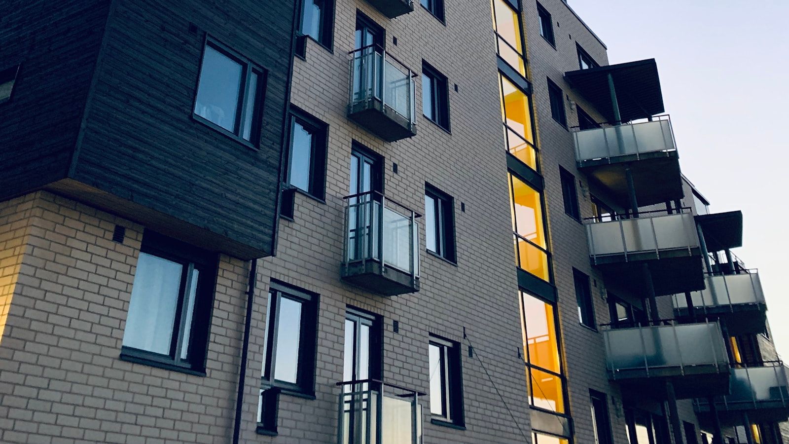 A modern multifamily apartment building
